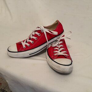 Chuck Taylor All Star Low Top Sneaker - Red